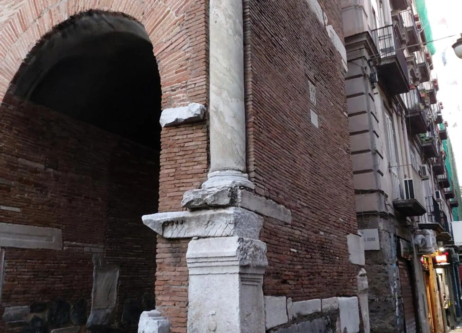 Oda ve Kahvaltı Domus Duomo B&B Napoli