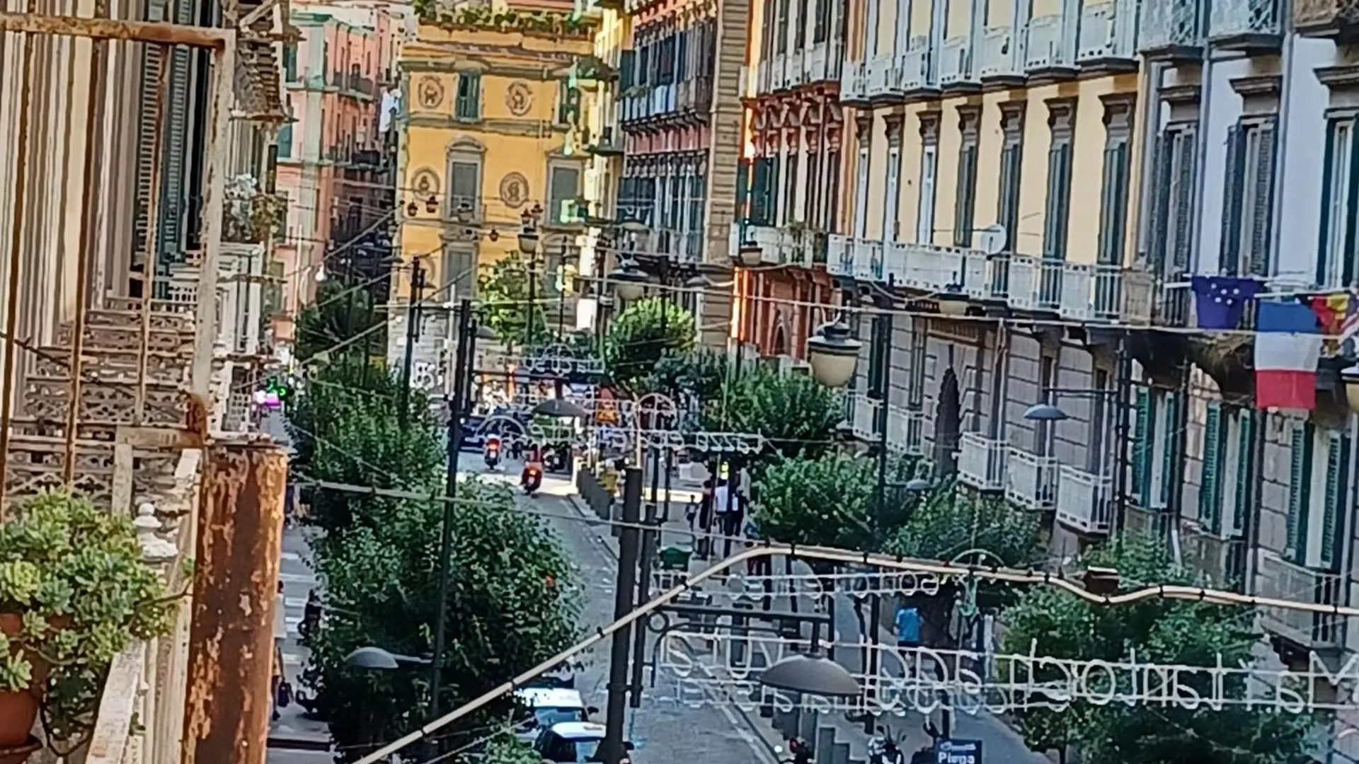 Domus Duomo B&B Napoli İtalya
